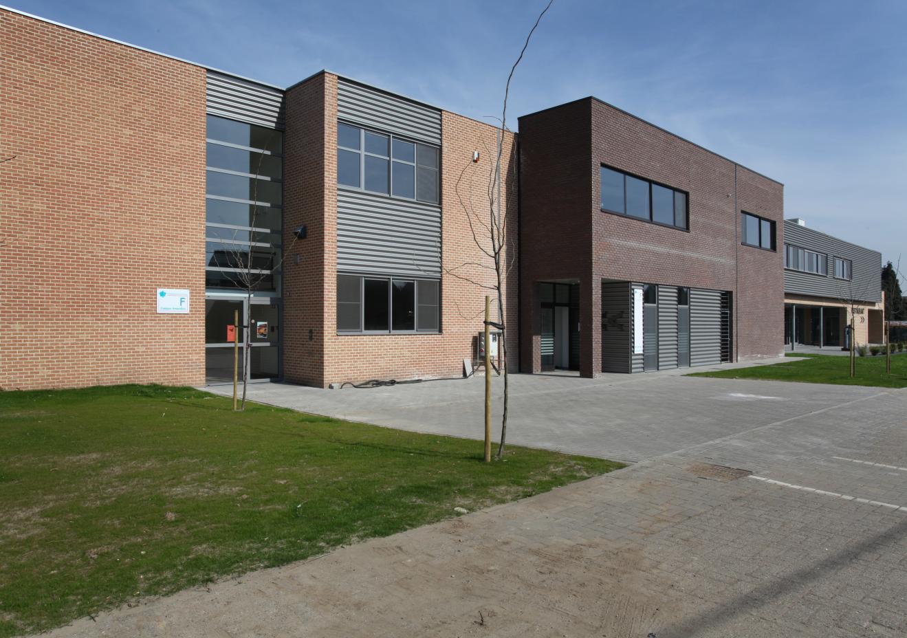 D663